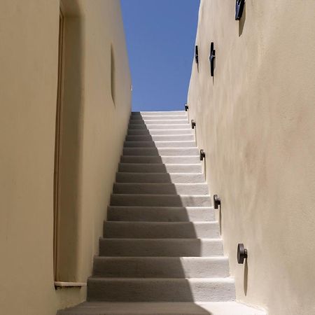 Wine And Yard Caves Hotel Pyrgos Kallistis Exterior photo