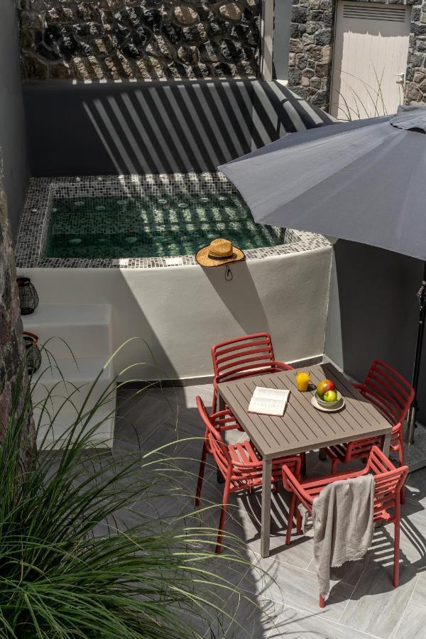 Wine And Yard Caves Hotel Pyrgos Kallistis Exterior photo