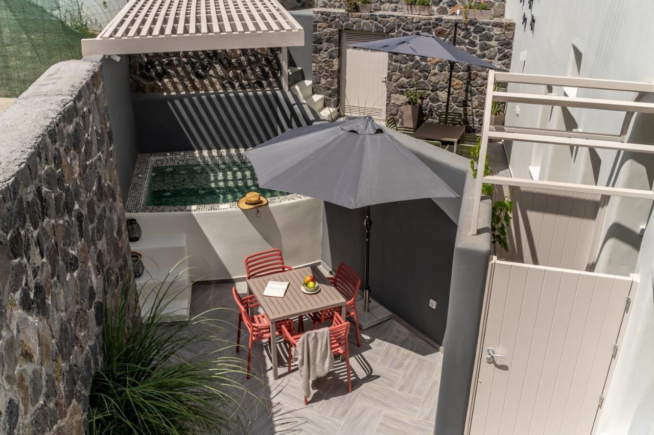 Wine And Yard Caves Hotel Pyrgos Kallistis Exterior photo