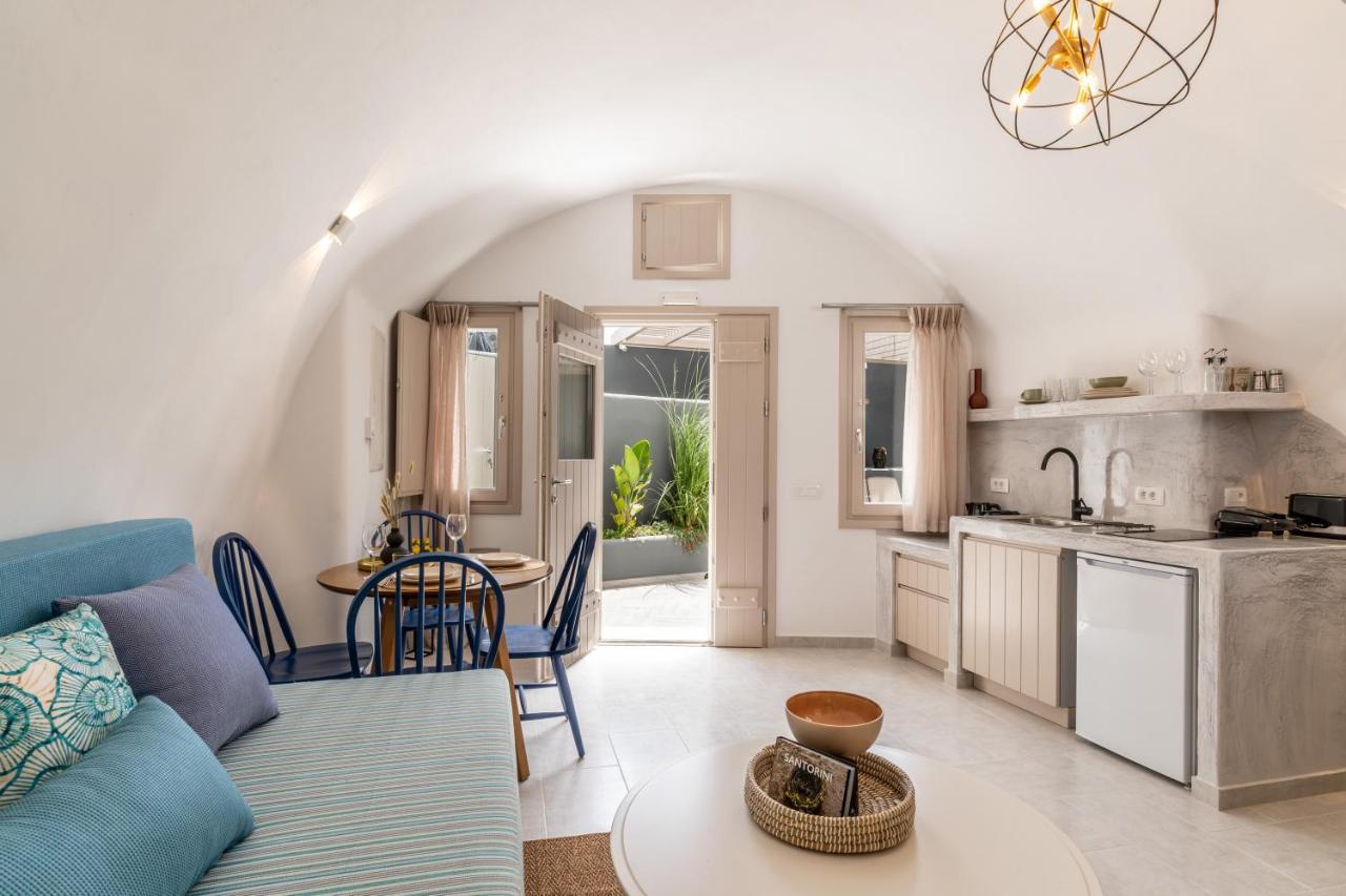 Wine And Yard Caves Hotel Pyrgos Kallistis Exterior photo