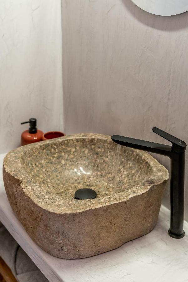 Wine And Yard Caves Hotel Pyrgos Kallistis Exterior photo